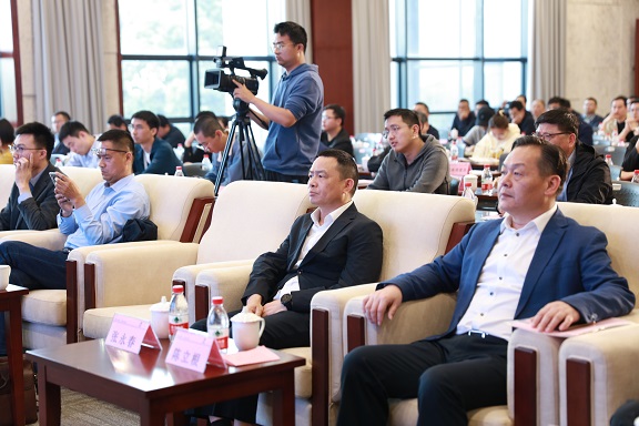 绿色.jpg