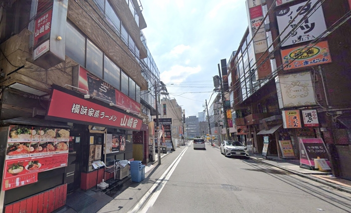 メンズリゼ 横浜院の隣のラーメン屋